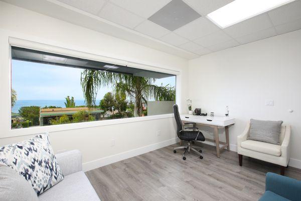 Laguna Beach individual session room