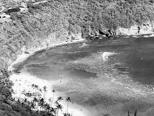 Hanauma Bay in b/w