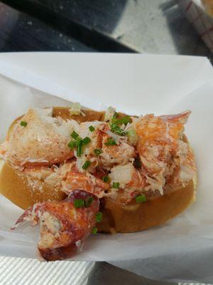 Lobster roll