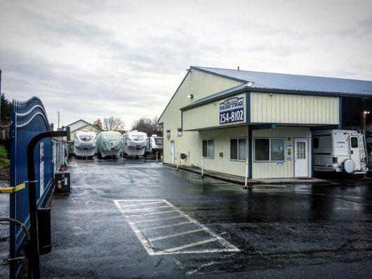 East Vancouver Rv & Boat Storage