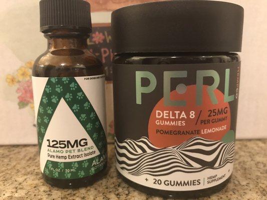 CBD oil for pets. Delta-8 gummies.