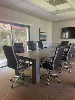 8-10 person meeting room available for all executive or virtual tenants.