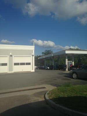 Norfolk Mobil -- 2 Rockwood Road / Route 115, Norfolk                       Station & Side Exterior