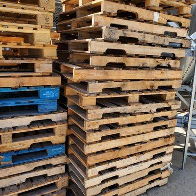 Montoya's Pallets