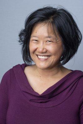 Eveline Wu, Certified Feldenkrais Practitioner,  has 25 years experience helping people with chronic pain who've tried many things.