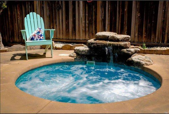 Private Hot Tub is not overrated.