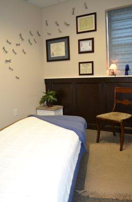 Two treatment rooms to best accommodate your schedule.