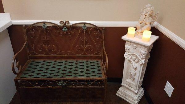 Santia's - Bench & Italian Column holding Angel w/ Lights