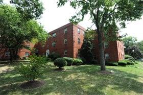 Washington and Lee Apartments -  APARTMENTS AVAILABLE! CONTACT FOR MORE INFORMATION!