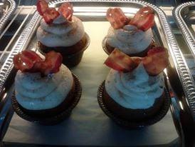 Maple Bacon Cupcakes