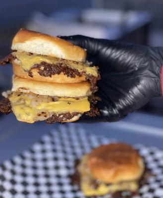 These are three Ribeye Steak Pattie Smashed Burgers and you have the option to add grilled onion‼