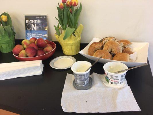 Morning bagels and fruits