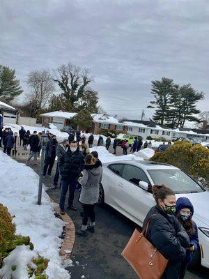 People are lining up to buy homes! Let's get your home on the market!