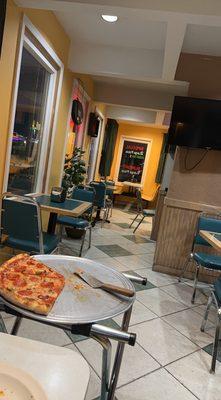 Francesco's Pizza