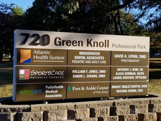 New Sign for Green Knoll Professional Park