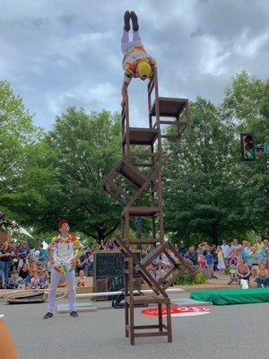 Cirque Style Acrobats for your event.