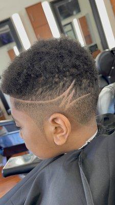 Kids shadow fade w/ design