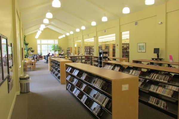 Topsham Public Library