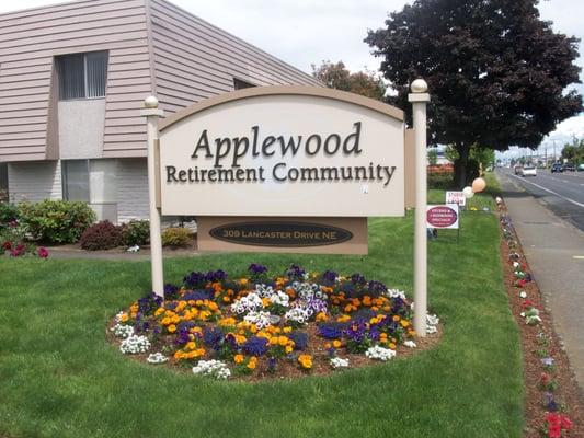 Applewood Retirement