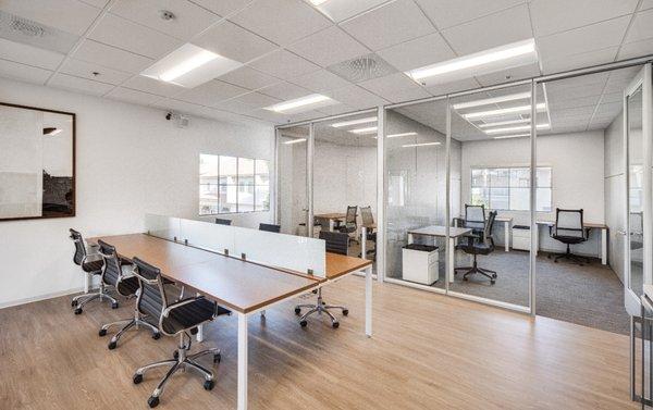 TailoredSpace Riverside's Co-Working Desks & Customizable Offices