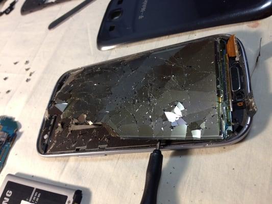 We Specialize in All Samsung Repairs!
No Matter How Rough :)