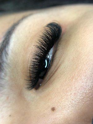 Mega volume eyelash extensions