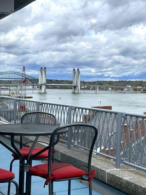 Outdoor dining overlooking the Piscataqua River