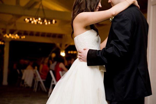 Planning a wedding ? What about Wedding dance for this event. You will remember it al your life