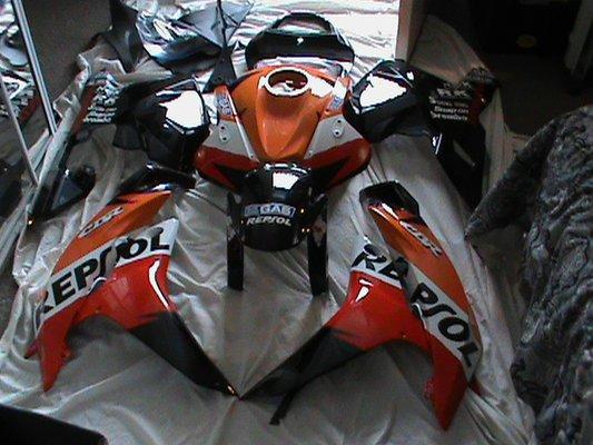 I have this Repsol Kit for CBK 600rr Honda for sale, fits 2009-2012 asking $200.  Name Richard (907)441-4090 (classic)