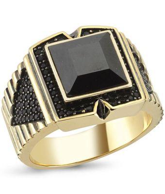 Onyx Stone Men's Ring . Making you a style sensation.