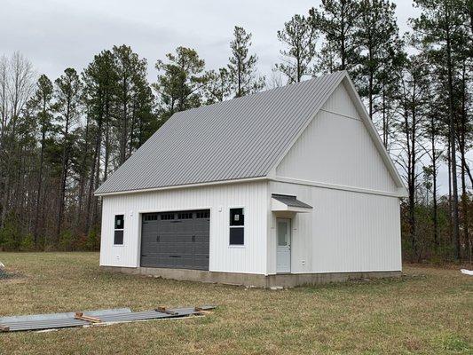 Detached garage