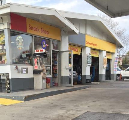 Snack shop at Shell