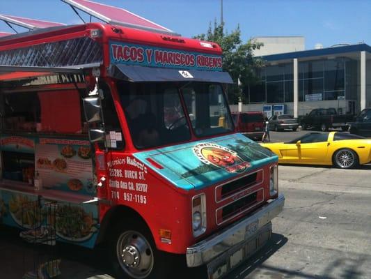 Pura Vida Carnal Mariscos