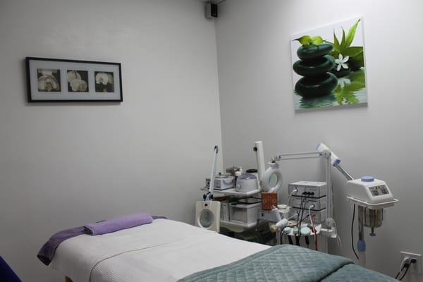 Ely's Salon Spa