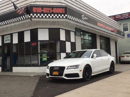 Custom wheel and tires for your Audi