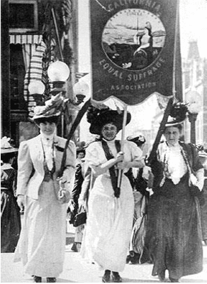 Oakland Suffrage Parade in 1908 (Courtesy of Contra Costa Historical Society)