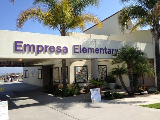 Empresa Elementary School