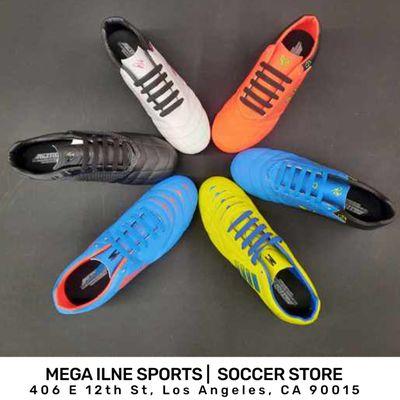 Soccer Store @LAFashionDistrict #megailnesports #soccercleatsfever #soccercleats4you #soccercleats101 #downtownlasoccerclub #soccerclubs #la