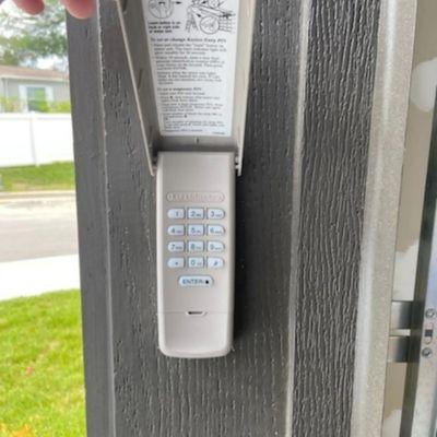 Garage door opener keypad