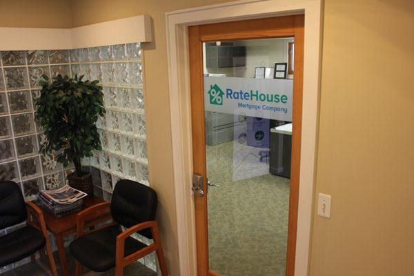 The Rate House Mortgage Office! Come inside!