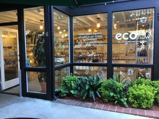 Eco Now, laguna beach is a zero waste refill store next to the in-season, organic bakery Rye Goods!