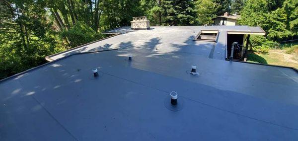 Moe Roofing