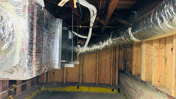 New construction 4 indoor fan coils and air ducts install