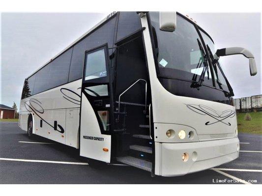 36 Passengers Party Bus Coach with Bathroom