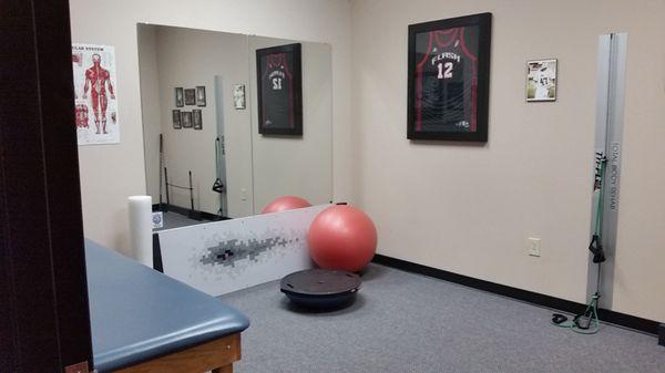 Peak Performance rehabilitation room.