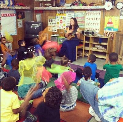 Kids at 24 Hour Childcare loved Jaime Currier of Your Song, My Song on Oct 2014.