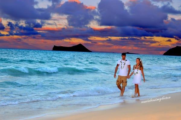 Breathtaking white sandy beach locations for your Oahu beach wedding.