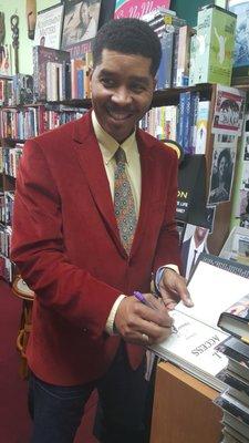 Booking Signing with Omar Tyree