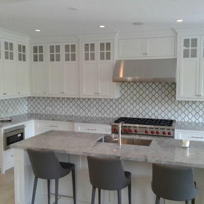 Another of our beautiful Southampton kitchens! This one is Polished Blue De Savoie.