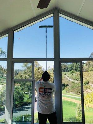 Hire the Best Window Cleaning Services in Orange County!